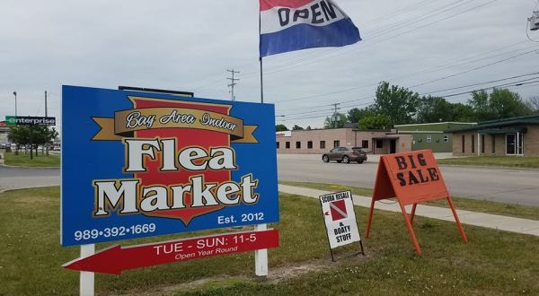 The Charming Out Of The Way Flea Market In Michigan You Won’t Soon Forget