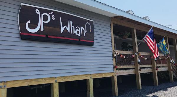 This Local Restaurant In Delaware Serves Legendary Pie That You Can’t Pass Up