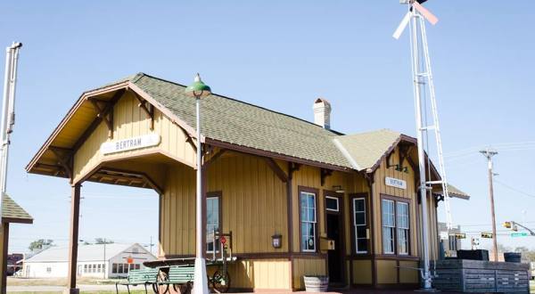 There’s Only One Remaining Train Station Like This Around Austin And It’s Magnificent