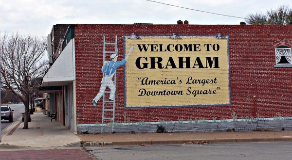 This Tiny Texas Town Is Home To The Largest Courthouse Square In America