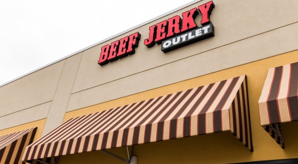 The Beef Jerky Outlet Near Austin Where You’ll Find More Than 200 Tasty Varieties