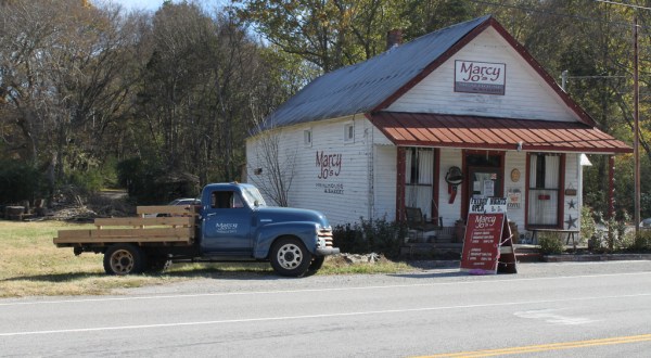 This Tennessee Restaurant Became A Local Legend By Perfecting Just One Food Item