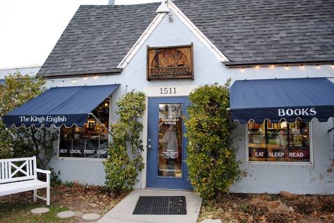 This Charming Cottage In Utah Is Actually A Bookstore And We Can't Get Enough