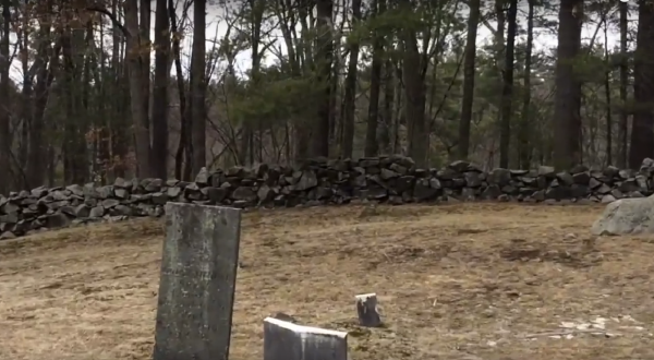 You Won’t Want To Visit This Notorious New Hampshire Cemetery Alone Or After Dark