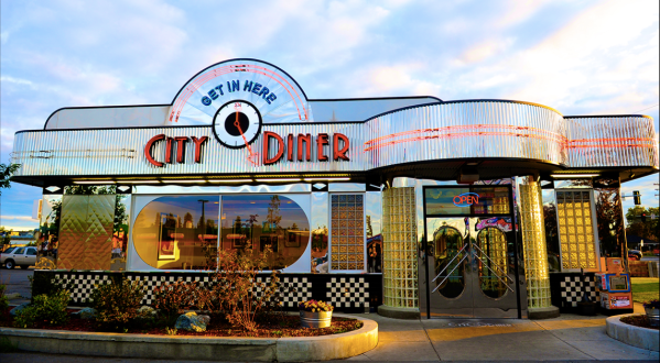 The 50’s Diner-Themed Restaurant In Alaska That’s Totally Neato