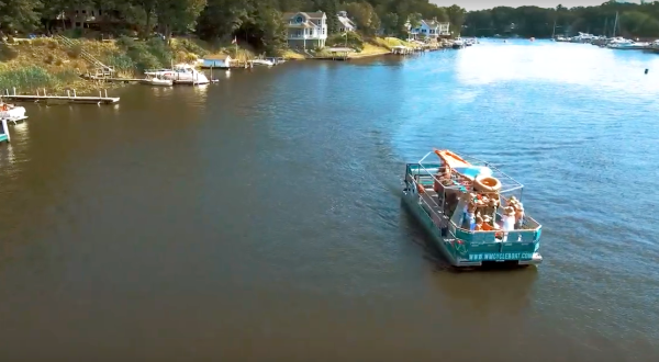 A Massive Paddle Boat Is Coming To Cincinnati And Your Summer Plans Are Now Made