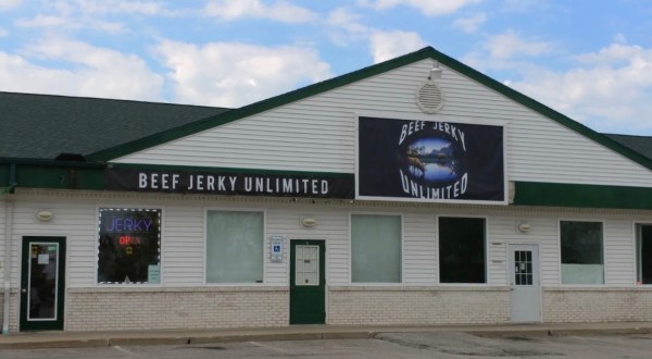 The Beef Jerky Outlet Near Detroit Where You’ll Find 50 Tasty Varieties