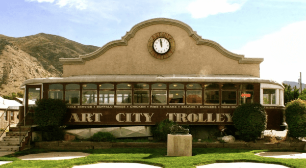 The Trolley Car Restaurant In Utah That Will Take You Right Back To The Good Old Days