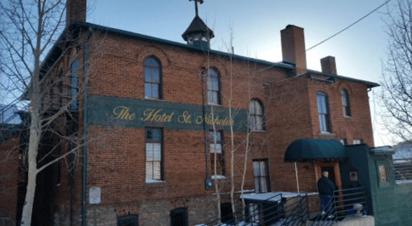 5 Truly Terrifying Ghost Stories That Prove Cripple Creek Is The Most Haunted City In Colorado