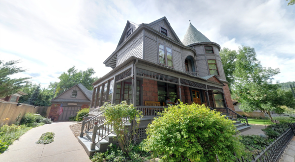 Escape The South Dakota Cold By Visiting This Wonderous Historic Home