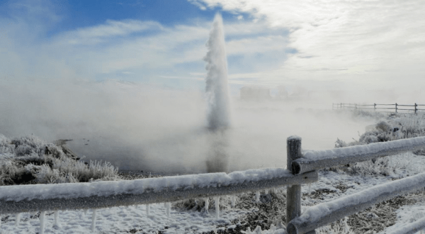 This Oregon Geyser Is The Coolest Thing You’ll Ever See For Free