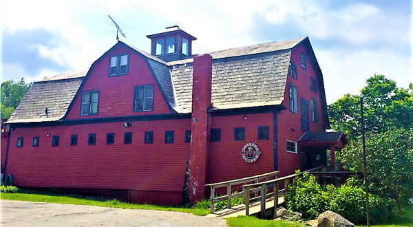 This Red Barn In The Vermont Countryside Is Hiding A Delightfully Delicious Bakery Inside