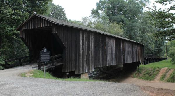 8 Undeniable Reasons To Visit The Oldest And Longest Covered Bridge In Georgia