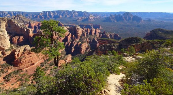 This Scenic Southwestern Hiking Trail Makes For The Perfect Winter Adventure