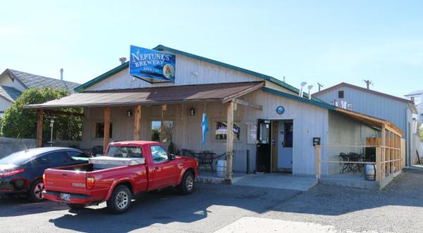 It’s Summer All Year At This Sea-Themed Brewery In Montana
