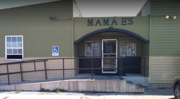 The Best Wings And Waffles In Oklahoma Are Found In This Unassuming Restaurant