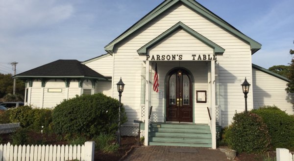 This Restaurant In South Carolina Used To Be A Church And You’ll Want To Visit