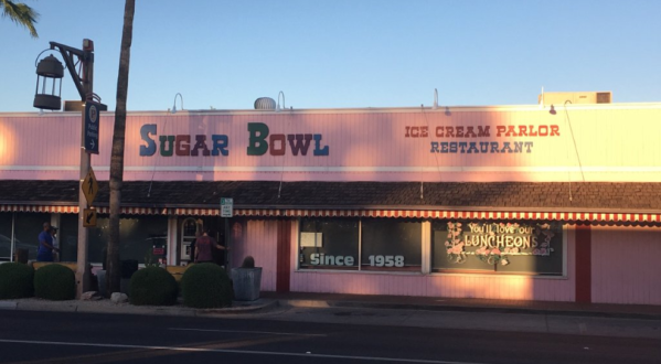 The Ice Cream Parlor In Arizona That’s So Worth Waiting In Line For