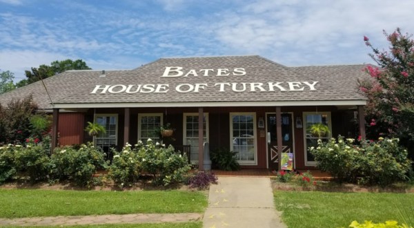It’s Thanksgiving Every Single Day At This Quirky Turkey Restaurant In Alabama