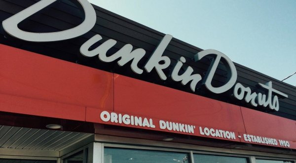 The First Ever Dunkin’ Donuts Is Still Around In Massachusetts And It’s Deliciously Retro