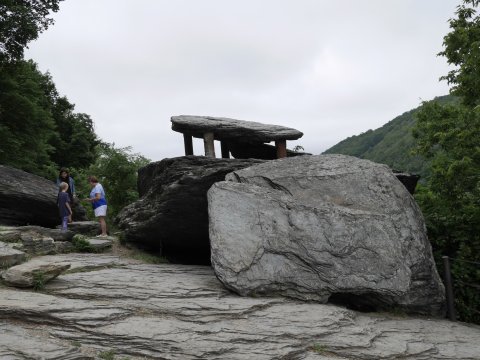 You've Probably Never Been To The Jefferson Rock, An Underrated Famous Landmark In West Virginia