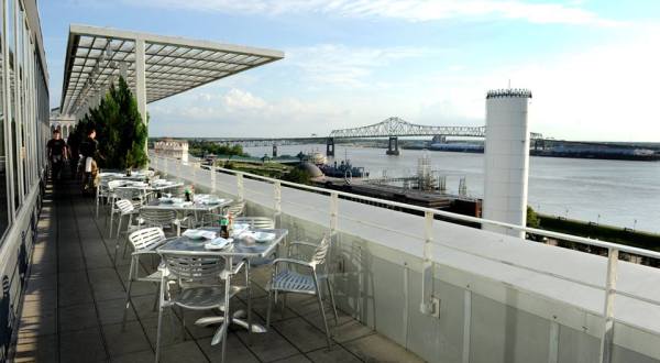 The Endless Views At This Rooftop Restaurant In Louisiana Will Take Your Breath Away