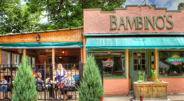 Uncover A Hidden Gem When You Dine At This Tiny Cafe In Missouri