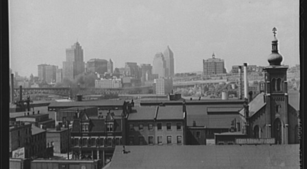 These 11 Candid Photos Show What Life Was Like In Pittsburgh In the 1930s