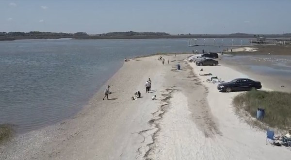 The One Beach In South Carolina Where You Can Drive Right Up To The Water