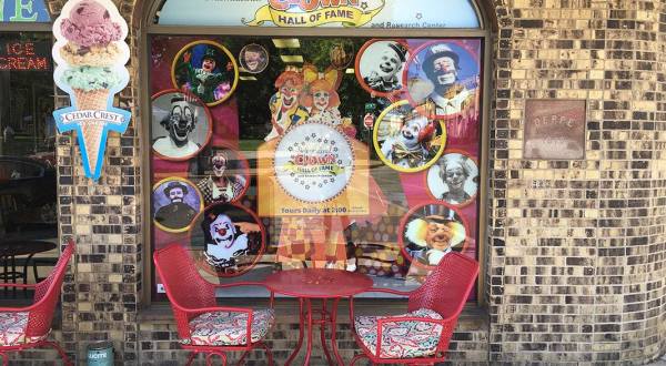 You’ll Laugh ‘Til It Hurts At The International Clown Hall of Fame in Wisconsin