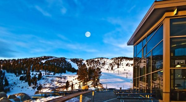 The Incredible Cliffside Restaurant In Nevada That Will Make Your Stomach Drop