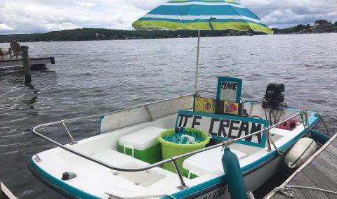 The One Lake In New Jersey Where An Ice Cream Boat Docks Every Weekend