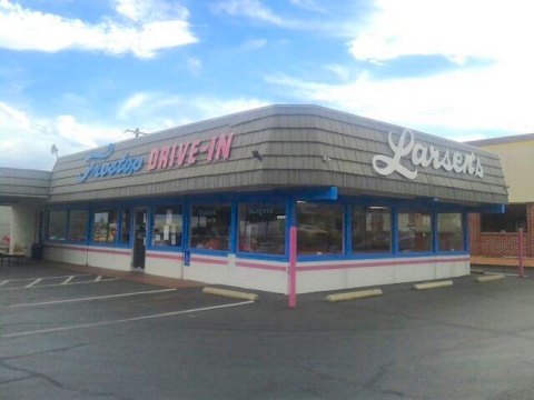 This Classic Utah Restaurant Has Been Serving Up Tasty Burgers Since 1965