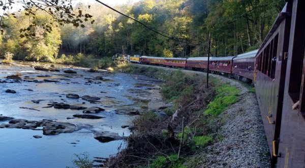 This Wine and Dinner Train In North Carolina Is Perfect For Your Next Outing