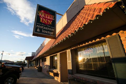 This Old School Eatery In Washington Will Serve You The Best Prime Rib Of Your Life