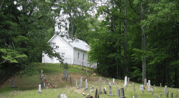 The Little Cataloochee Trail Leads To An Abandoned Church Deep In North Carolina’s Smoky Mountains