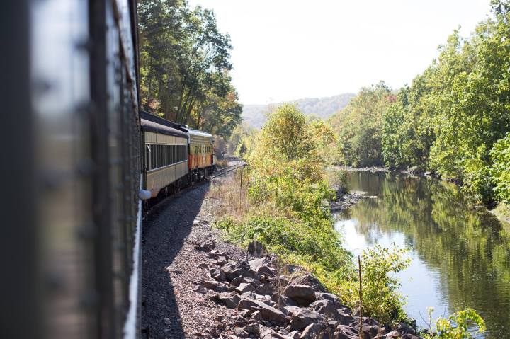 spring train rides in Connecticut