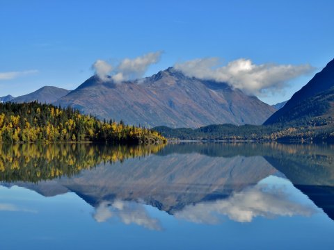 The Underappreciated Borough In Alaska That's Home To Over 400 Heavenly Lakes