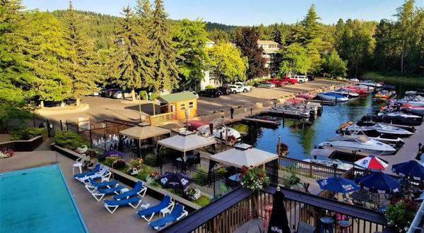 7 Restaurants In Montana With The Most Amazing Dockside Dining