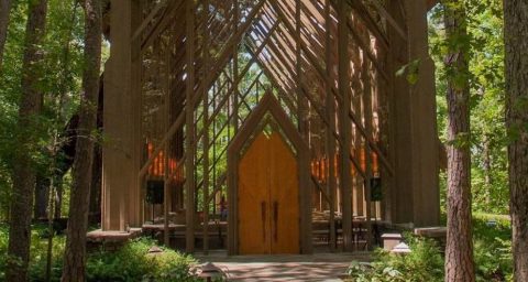 This Massive Chapel Made Of Glass And Wood Is One Of The Most Breathtaking In The U.S.