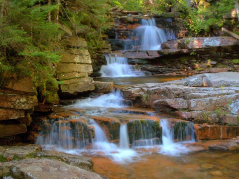 You Can See 8 Waterfalls In Just One Day Of Hiking In New Hampshire