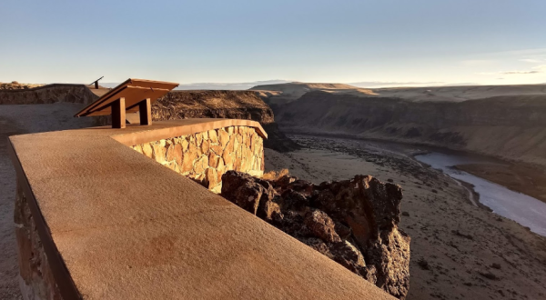 The Magnificent Overlook In Idaho That’s Worthy Of A Little Adventure