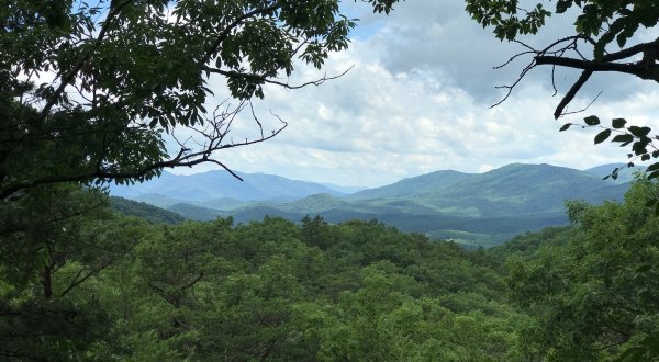 This Hidden Gem Of A State Park Showcases The Virginia Mountains In The Most Spectacular Way