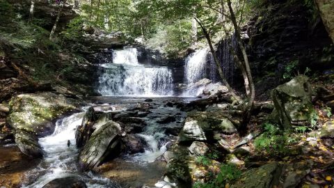 You Can See 21 Waterfalls In Just One Day Of Hiking In Pennsylvania