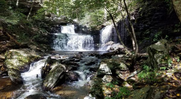 You Can See 21 Waterfalls In Just One Day Of Hiking In Pennsylvania