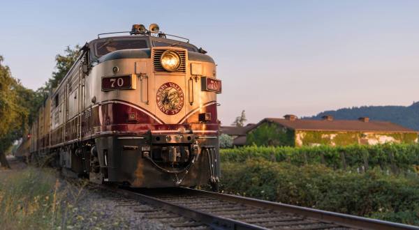 You Can Solve A Murder Mystery On This West Coast Wine Train
