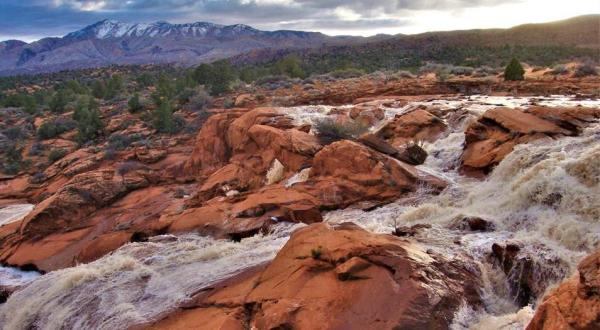 It’s Extremely Rare To See These Utah Waterfalls, So Don’t Miss Them Right Now