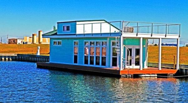 Stay A Night In These Floating Villas In New Orleans For An Unforgettable Experience