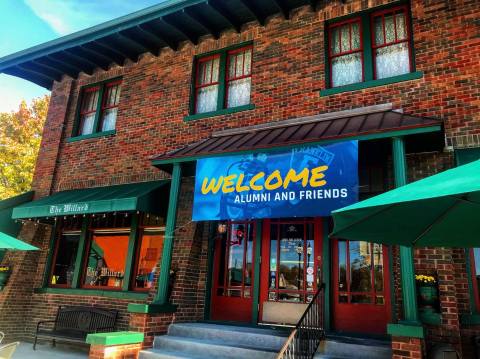 This Historic Hoosier Restaurant Gives You An Authentic Antique Dining Experience