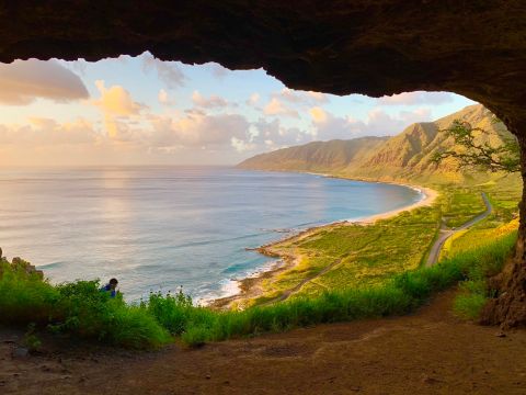 It's Hard To Ignore The Beauty Of This Off-Limits Cave Hike In Hawaii